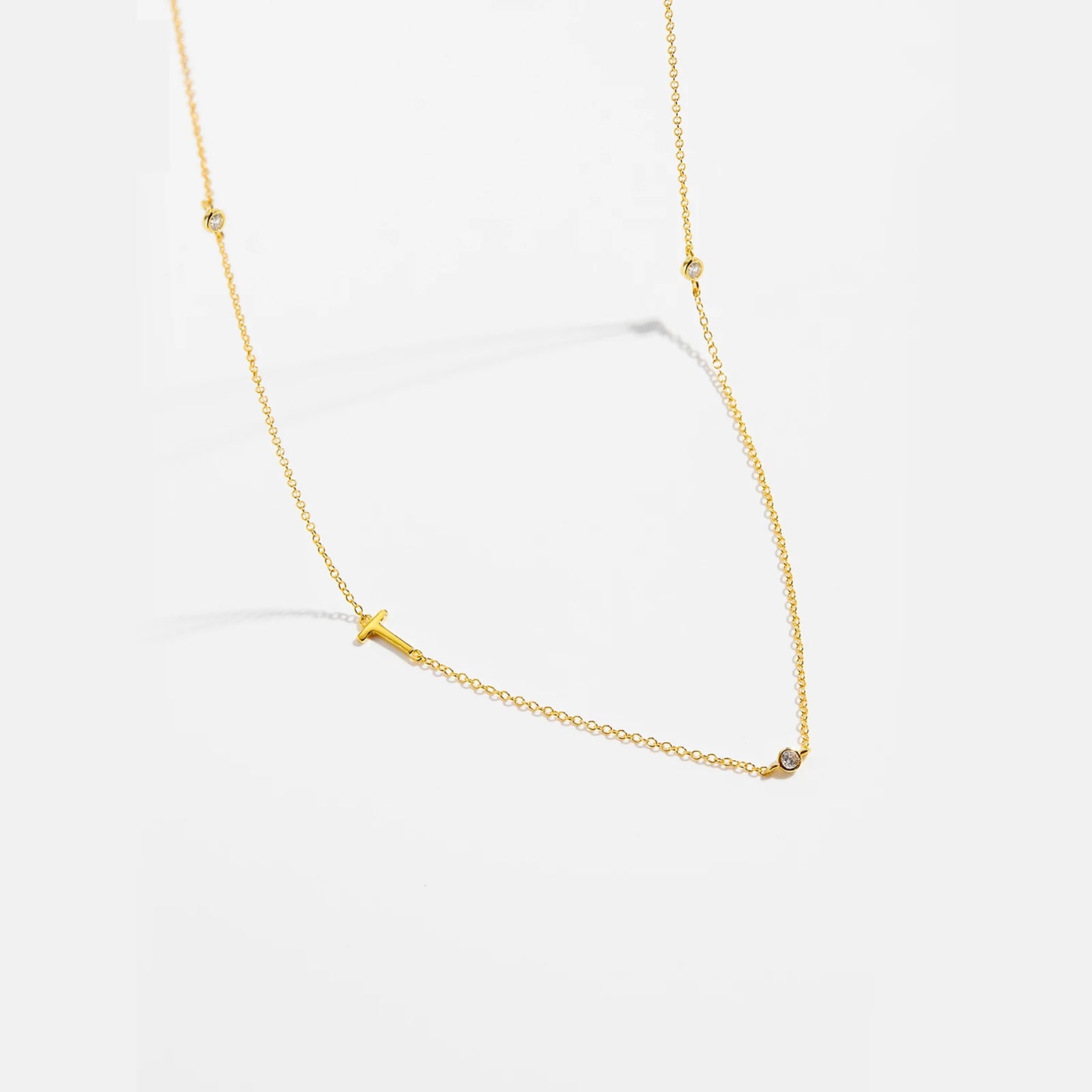 Colar inicial charm