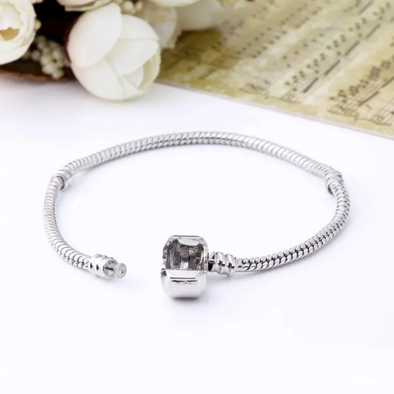 Pulseira charm