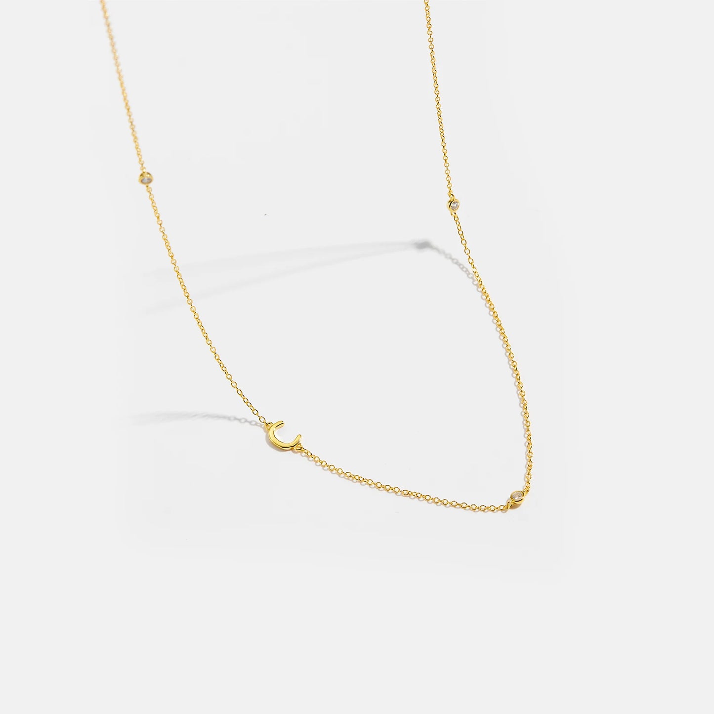 Colar inicial charm