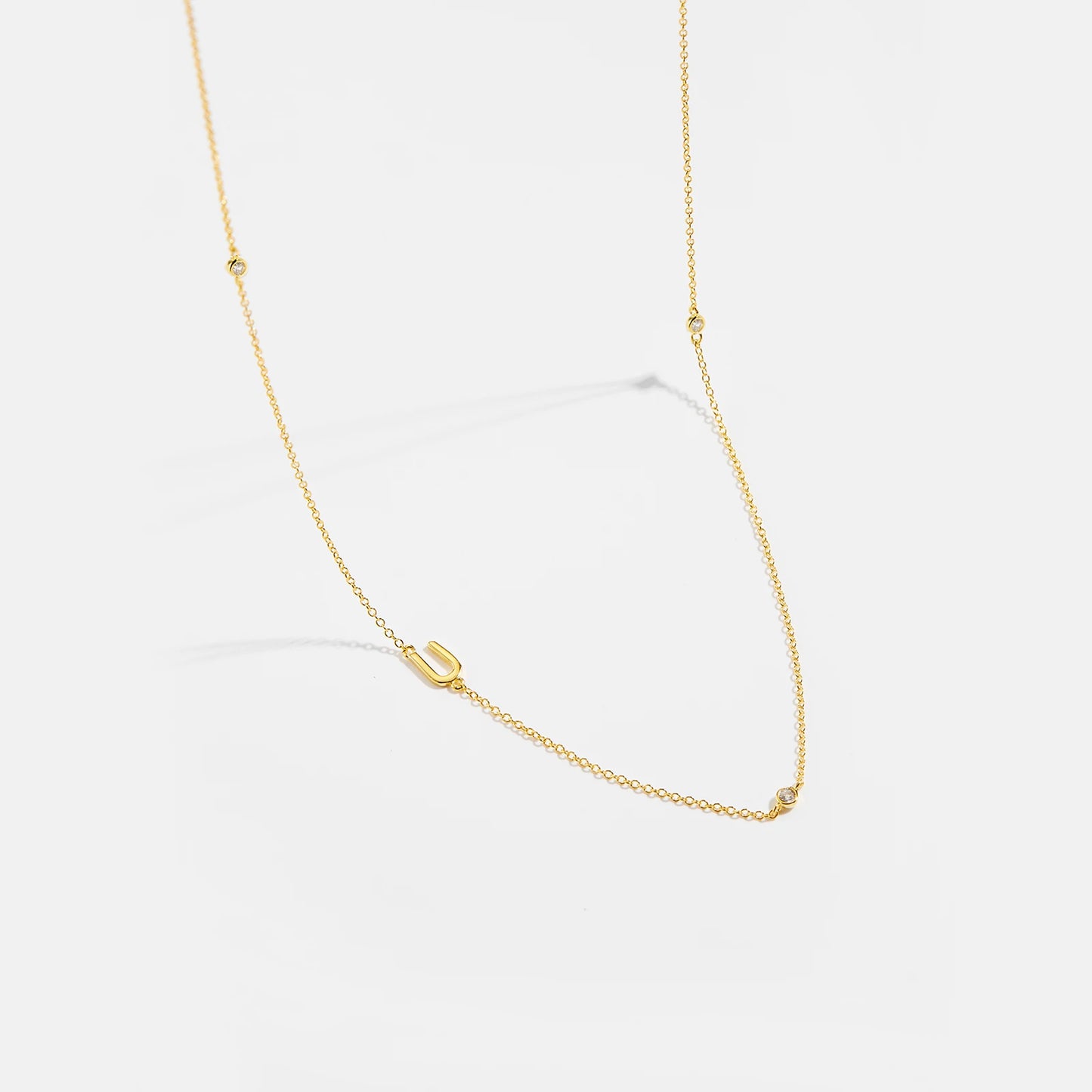 Colar inicial charm