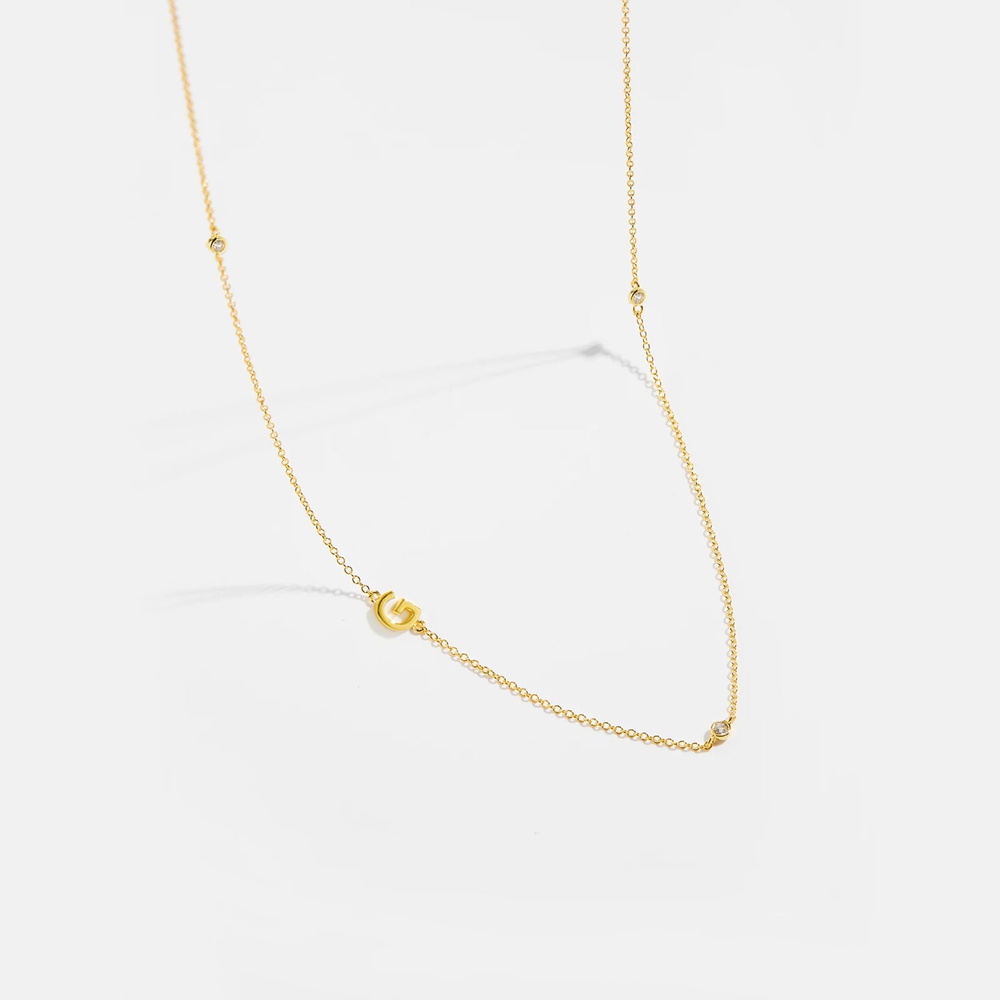 Colar inicial charm