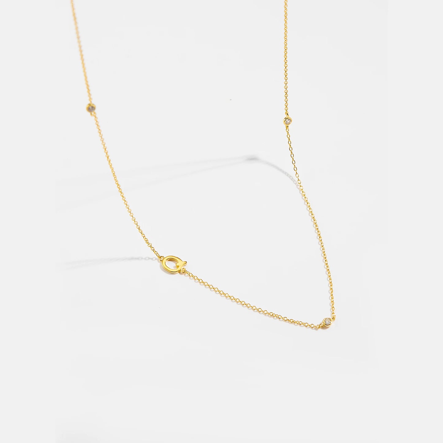 Colar inicial charm