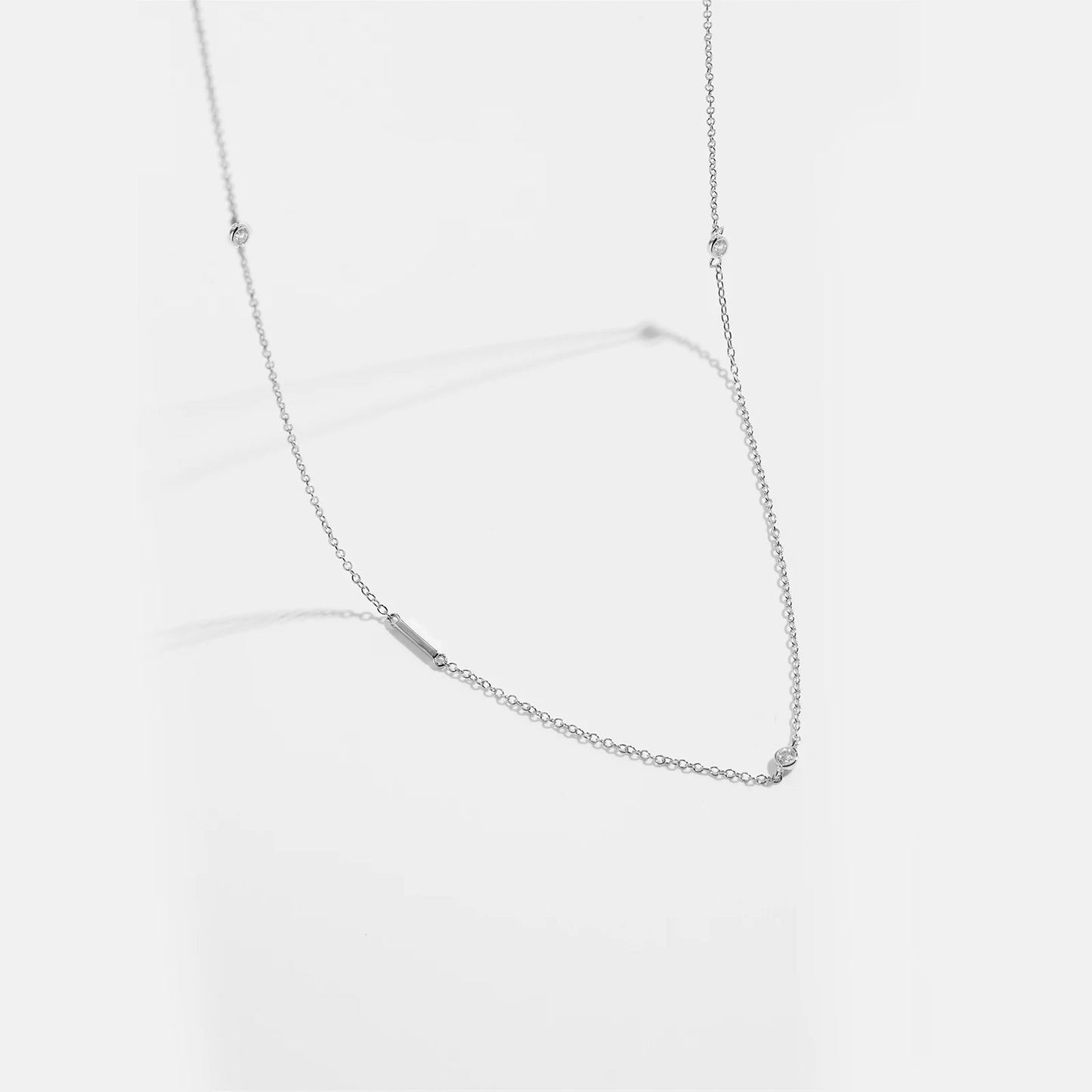 Colar inicial charm