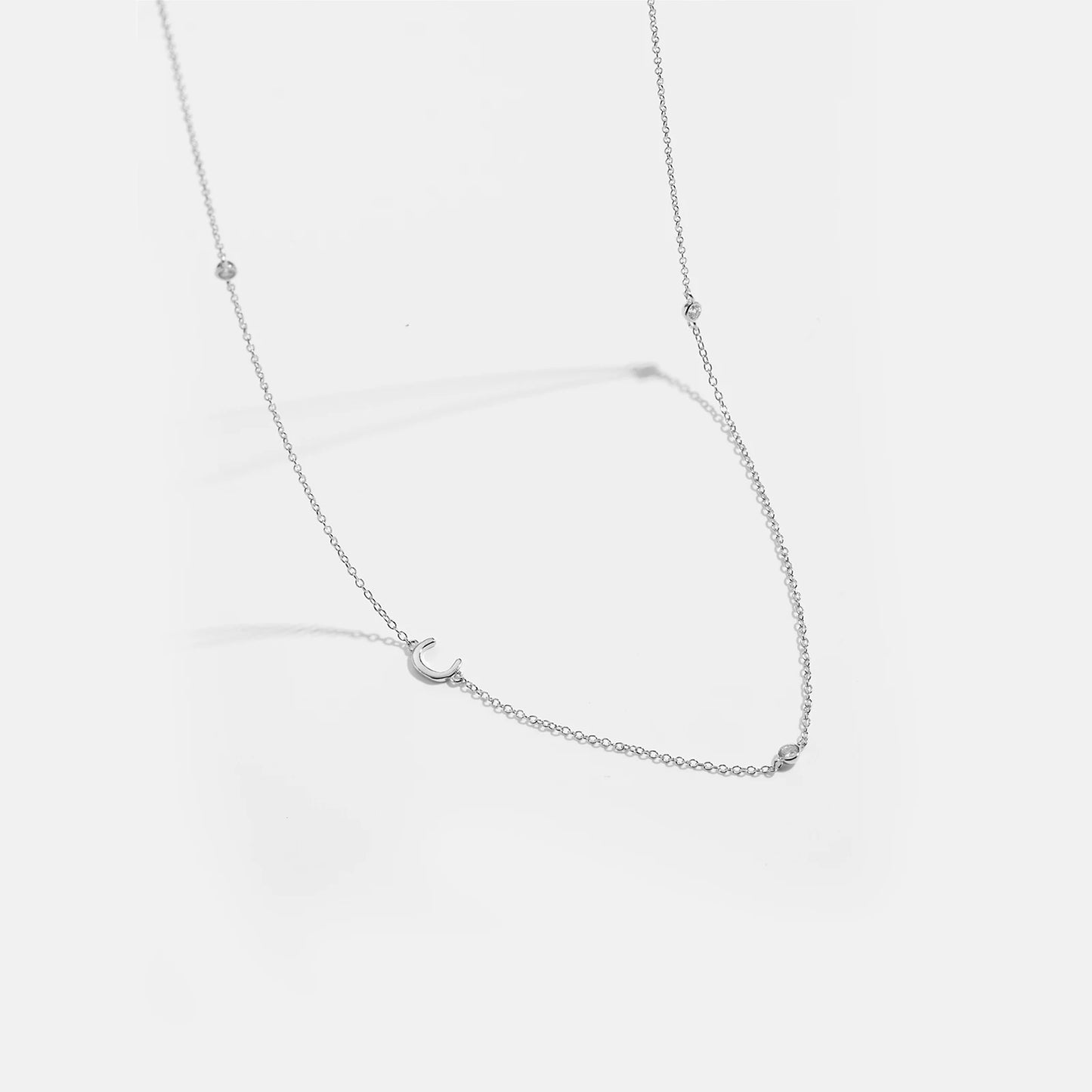 Colar inicial charm