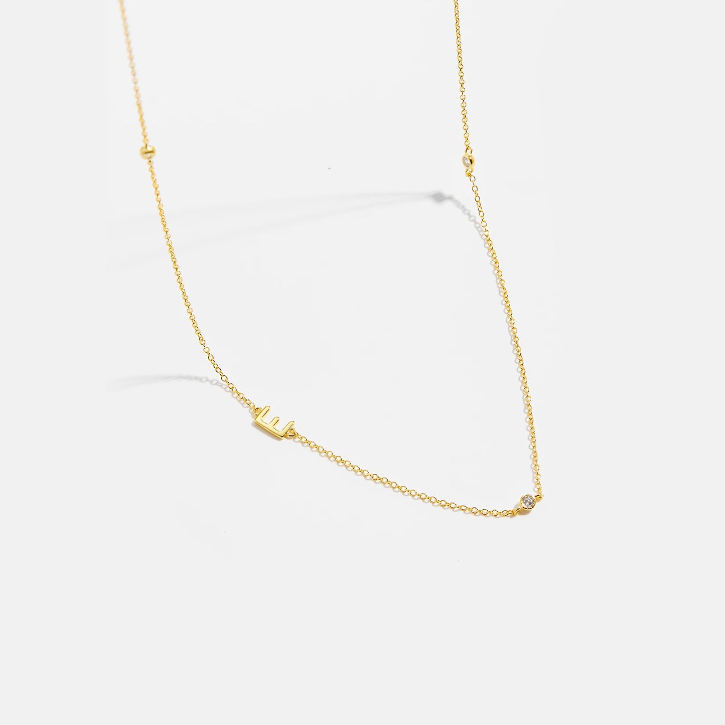 Colar inicial charm