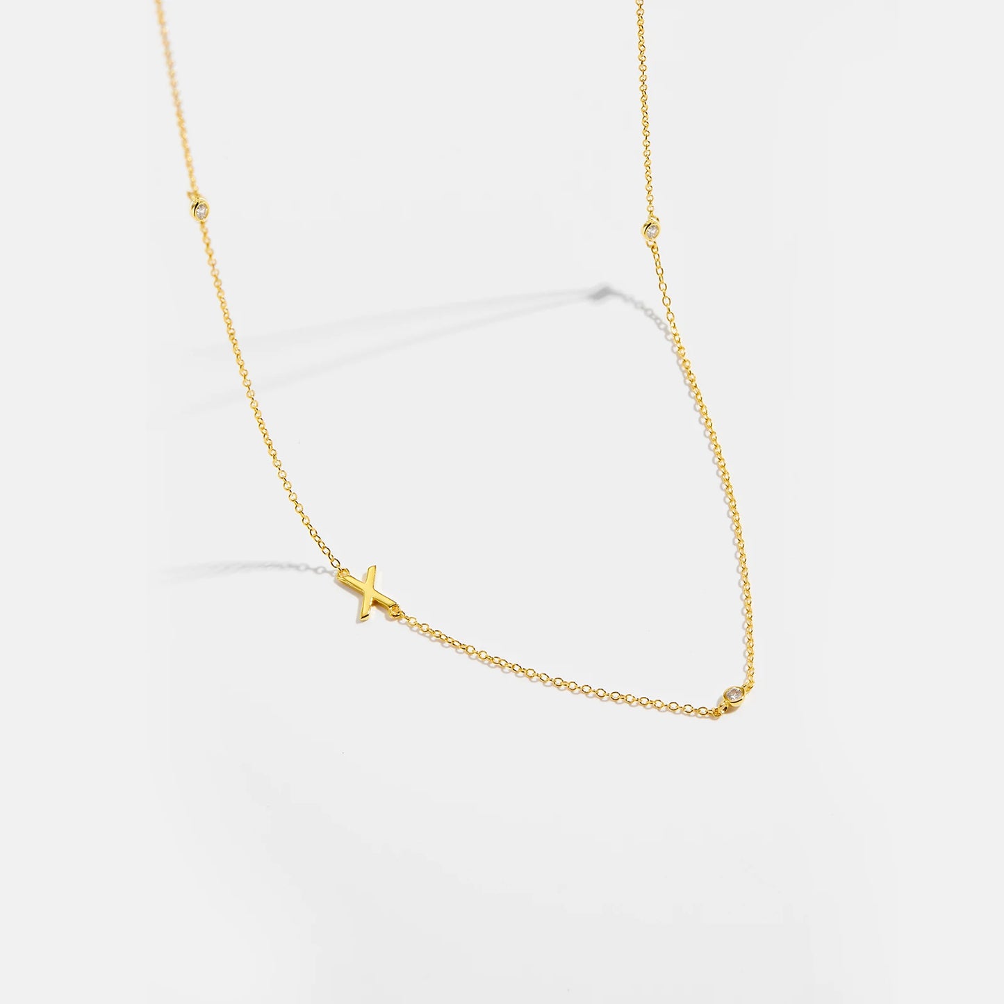 Colar inicial charm