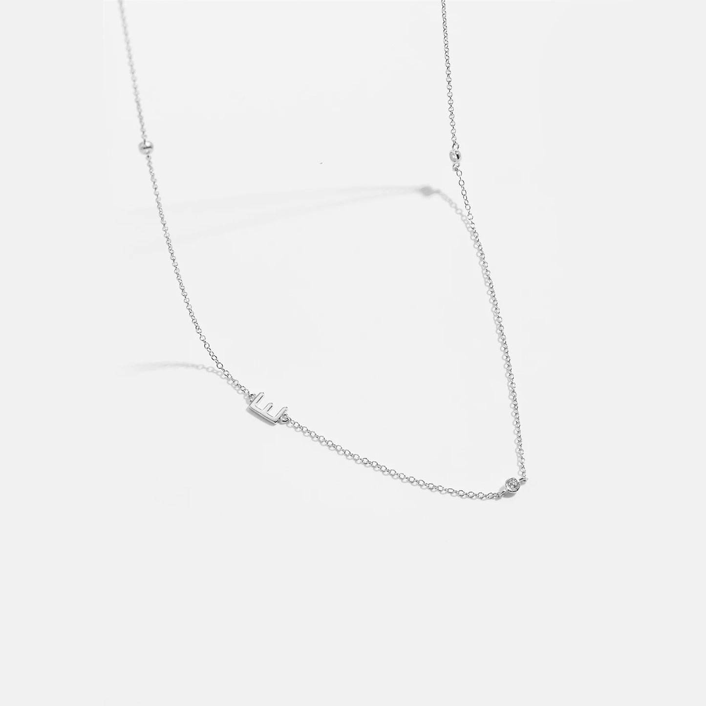 Colar inicial charm