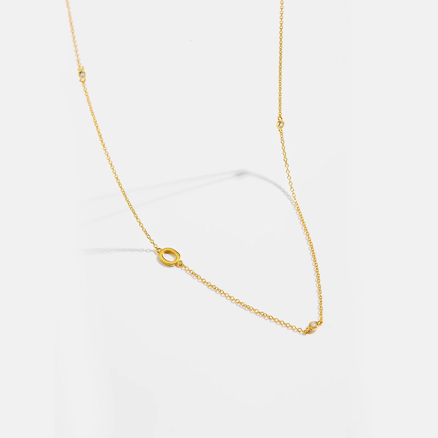 Colar inicial charm